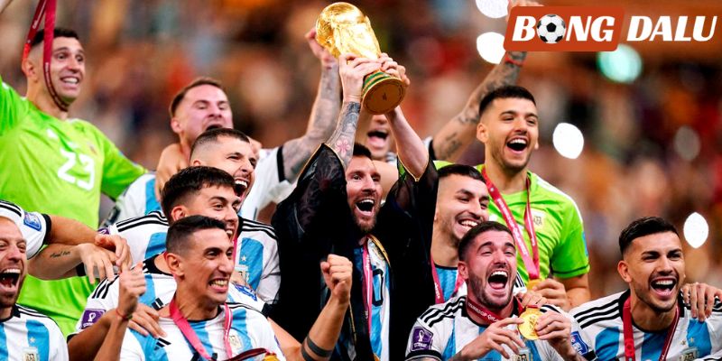 Argentina nâng cúp vô địch World Cup 2022 tại Qatar