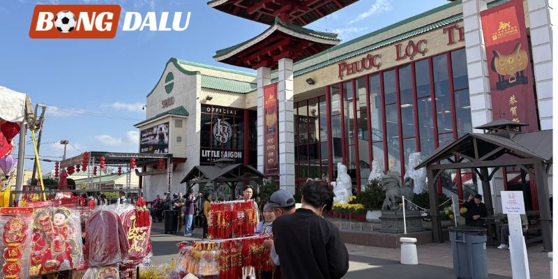 Little Saigon tại quận Cam với rất nhiều người Việt lưu trú